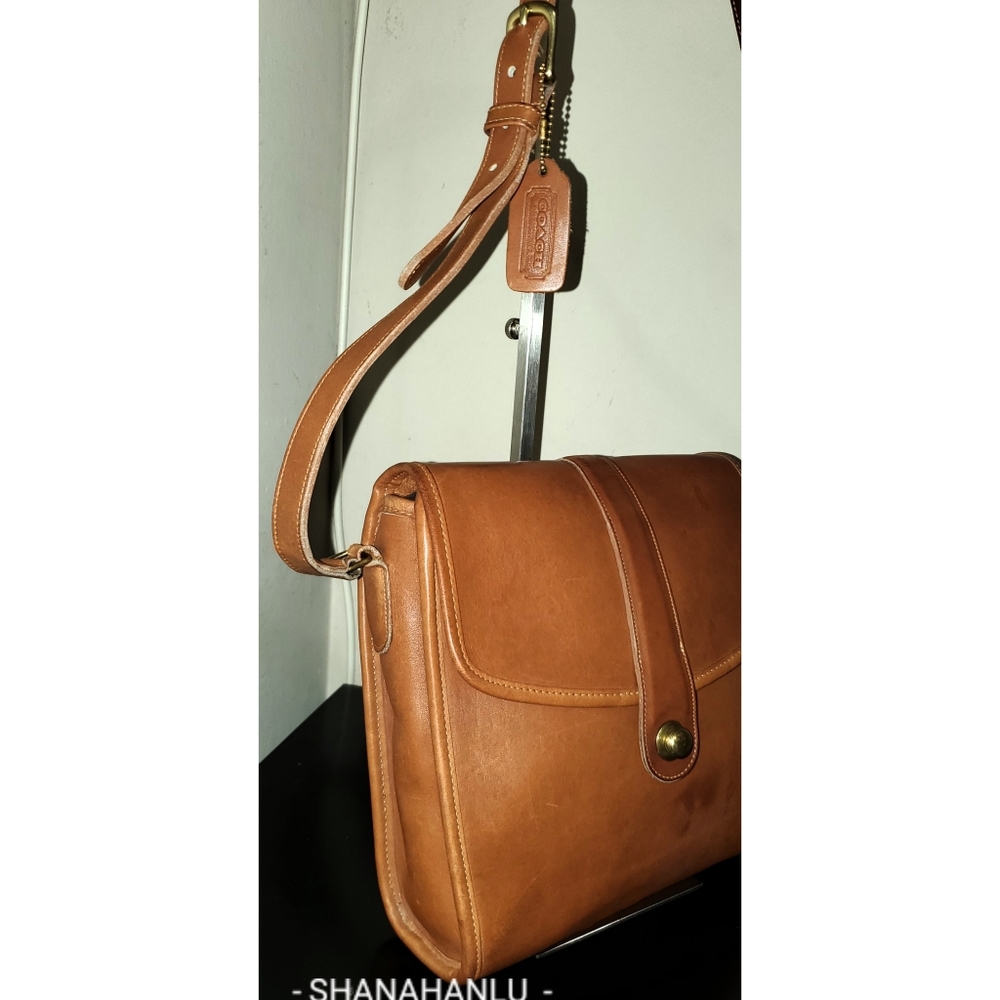 Coach VTG British Tan Leather #5731 RARE Crossbody - Picture 6 of 13